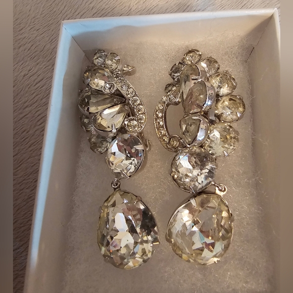 Eisenberg Vintage Clip Earrings 💎💎 - Picture 3 of 5
